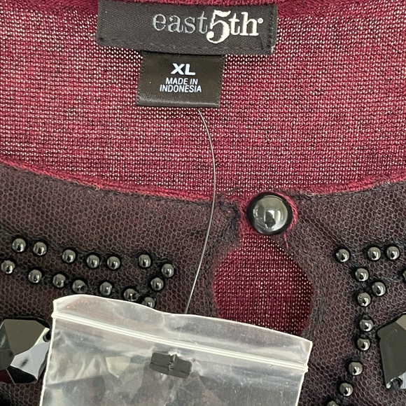 Garnet knit top with a black jet black embellished neckline by East 5th, XL - Picture 3 of 7